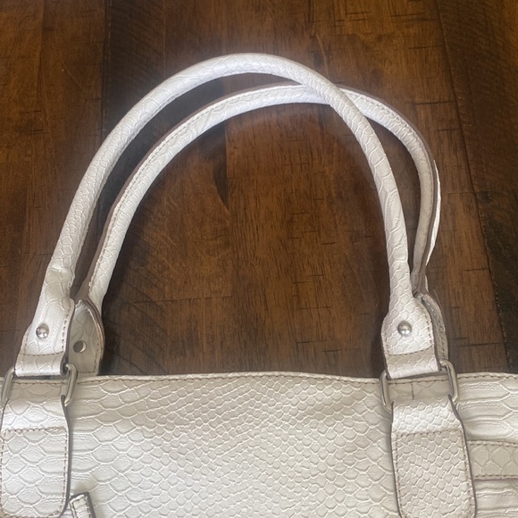 Sagharbor Bag - Picture 8 of 15